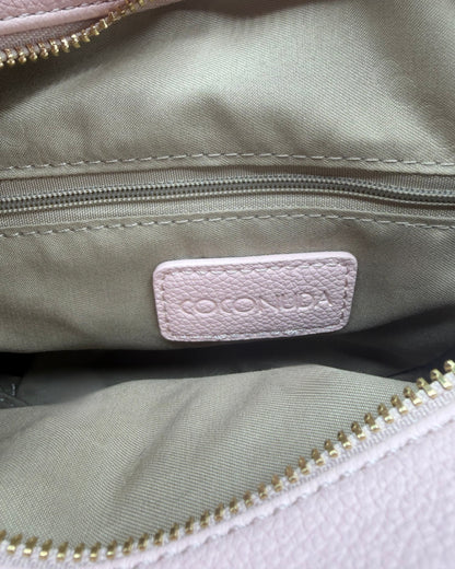 Borsa a Tracolla Coconuda Rosa con Texture Floreale in Rilievo e Tasca Frontale - Donna Italiana
