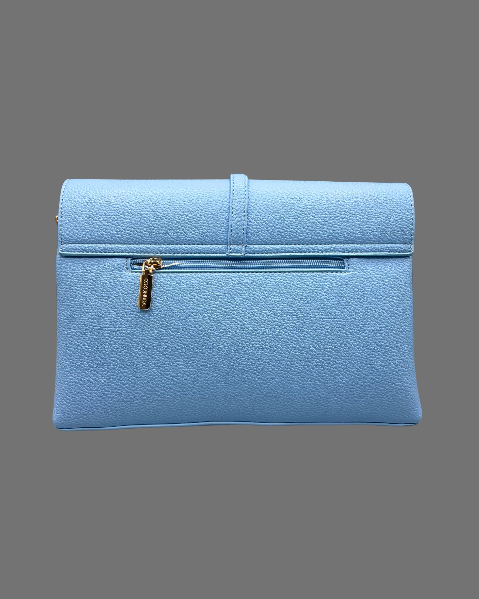 Borsa a Tracolla Coconuda Azzurro Pastello con Patta e Chiusura a Passante - Donna Italiana