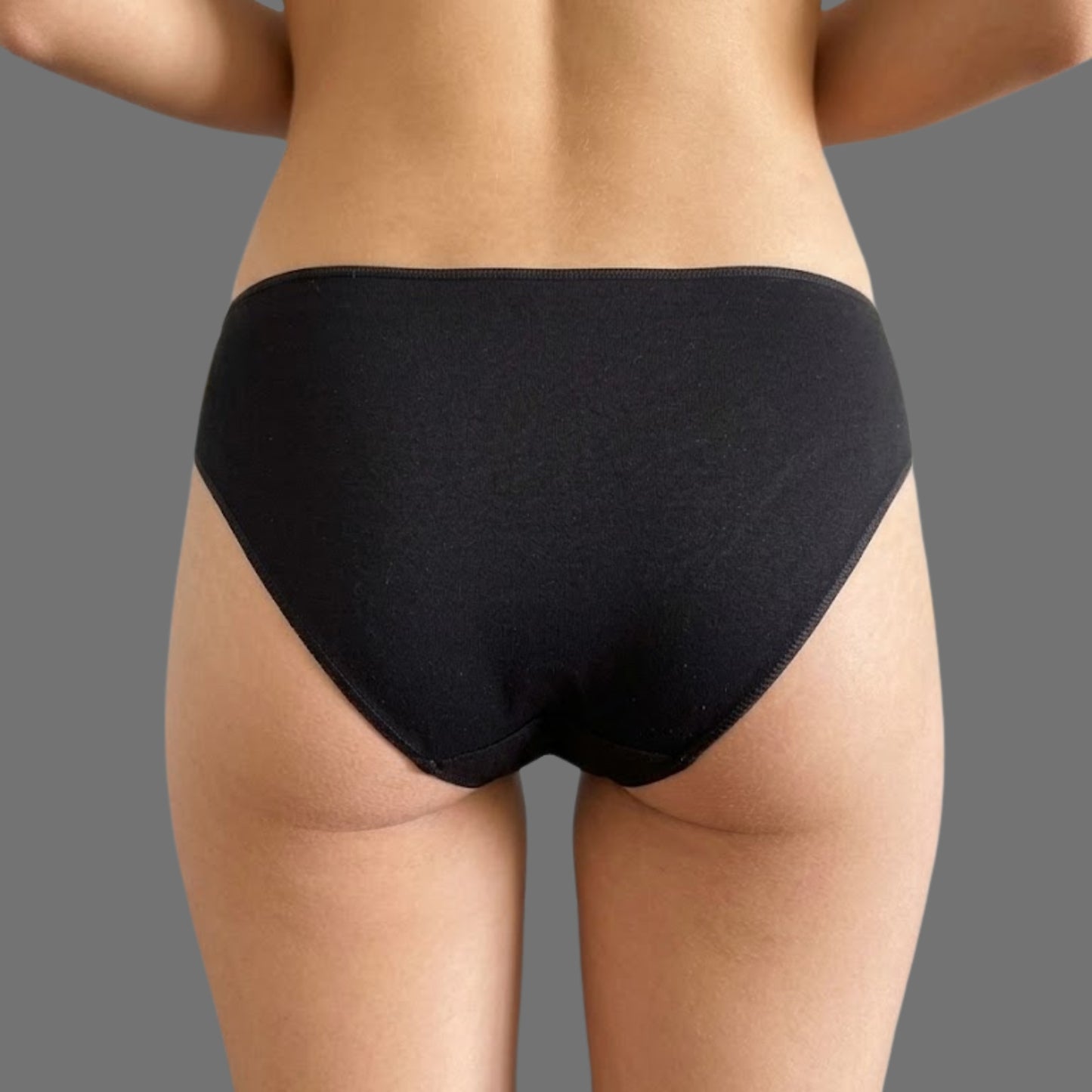 Slip Bikini Nero con Farfalla – Comfort & Style - Donna Italiana